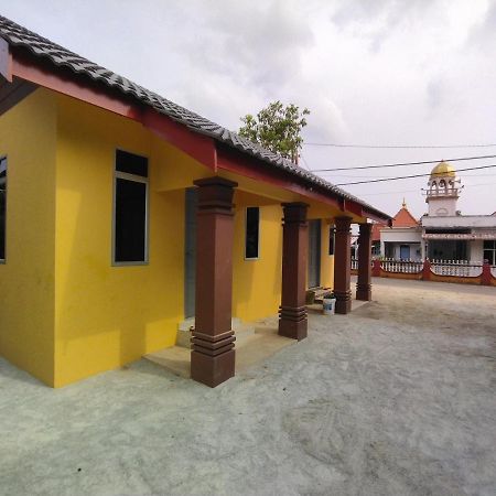 Room Stay Tok Wan 2 Kampung Kuala Besut Exterior foto